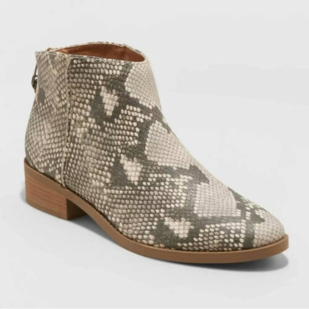 Universal Thread Snake Print Bootie - image 1